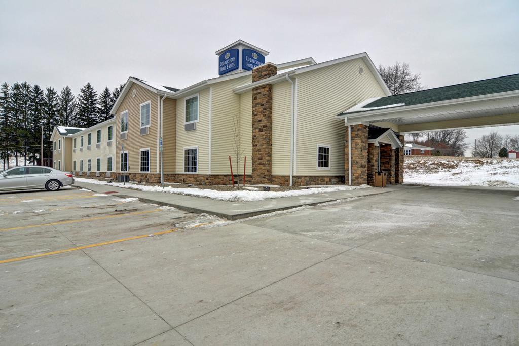 Cobblestone Hotel & Suites - Punxsutawney Exterior photo