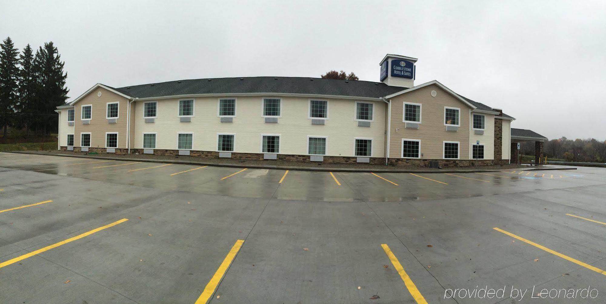 Cobblestone Hotel & Suites - Punxsutawney Exterior photo