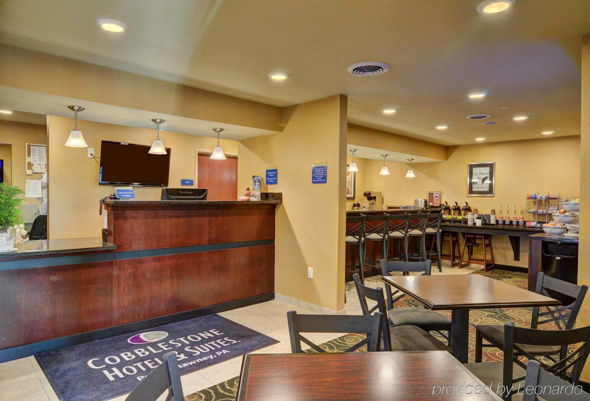Cobblestone Hotel & Suites - Punxsutawney Exterior photo