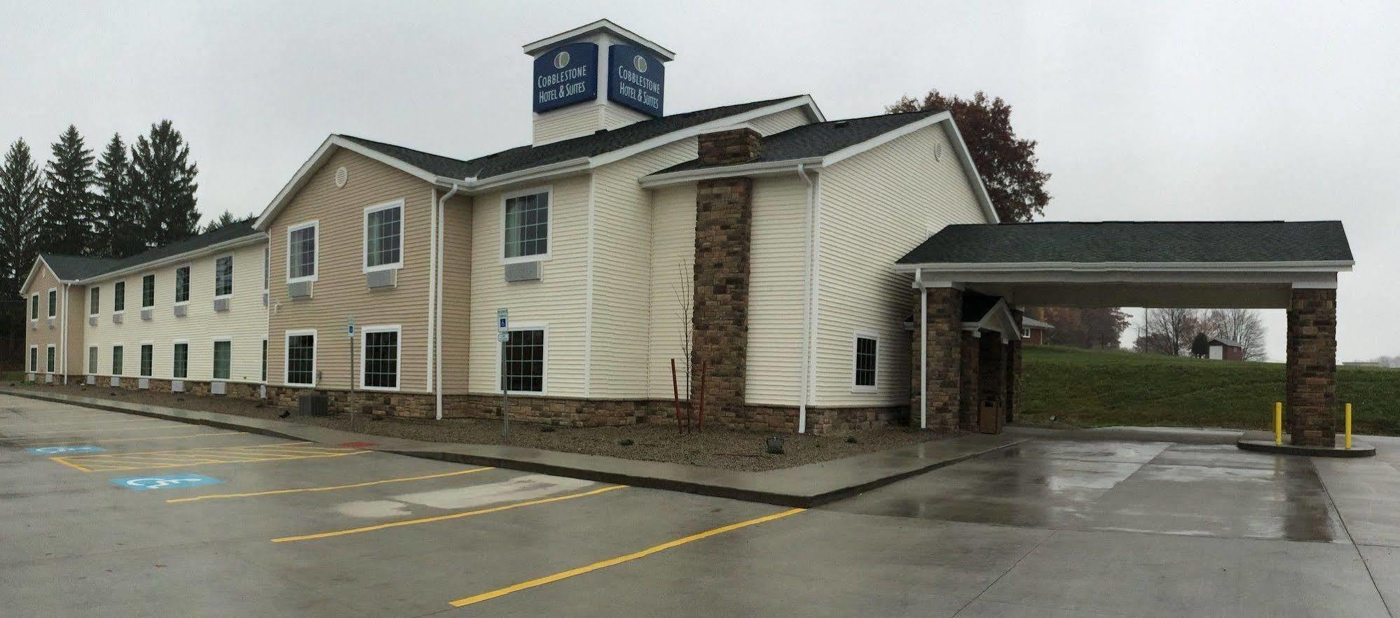 Cobblestone Hotel & Suites - Punxsutawney Exterior photo
